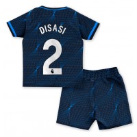 Billiga Chelsea Axel Disasi #2 Barnkläder Borta fotbollskläder till baby 2023-24 Kortärmad (+ Korta byxor)